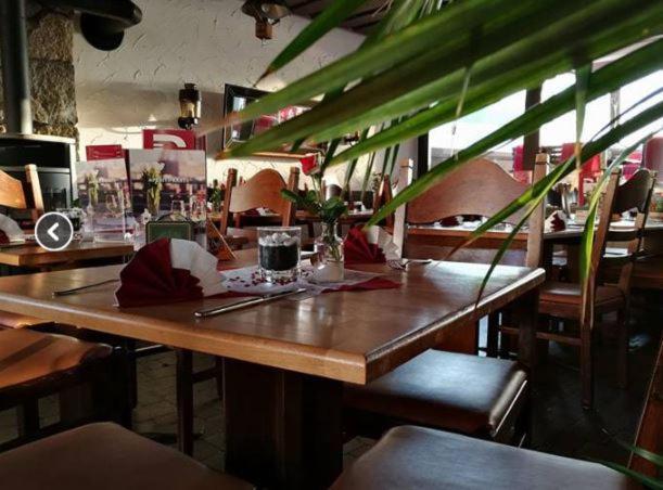 היידנהיים אן דר ברנץ Aparthotel Peerless Dine מראה חיצוני תמונה
